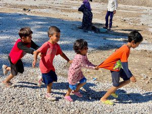 Dzieci z obozu na Lesvos